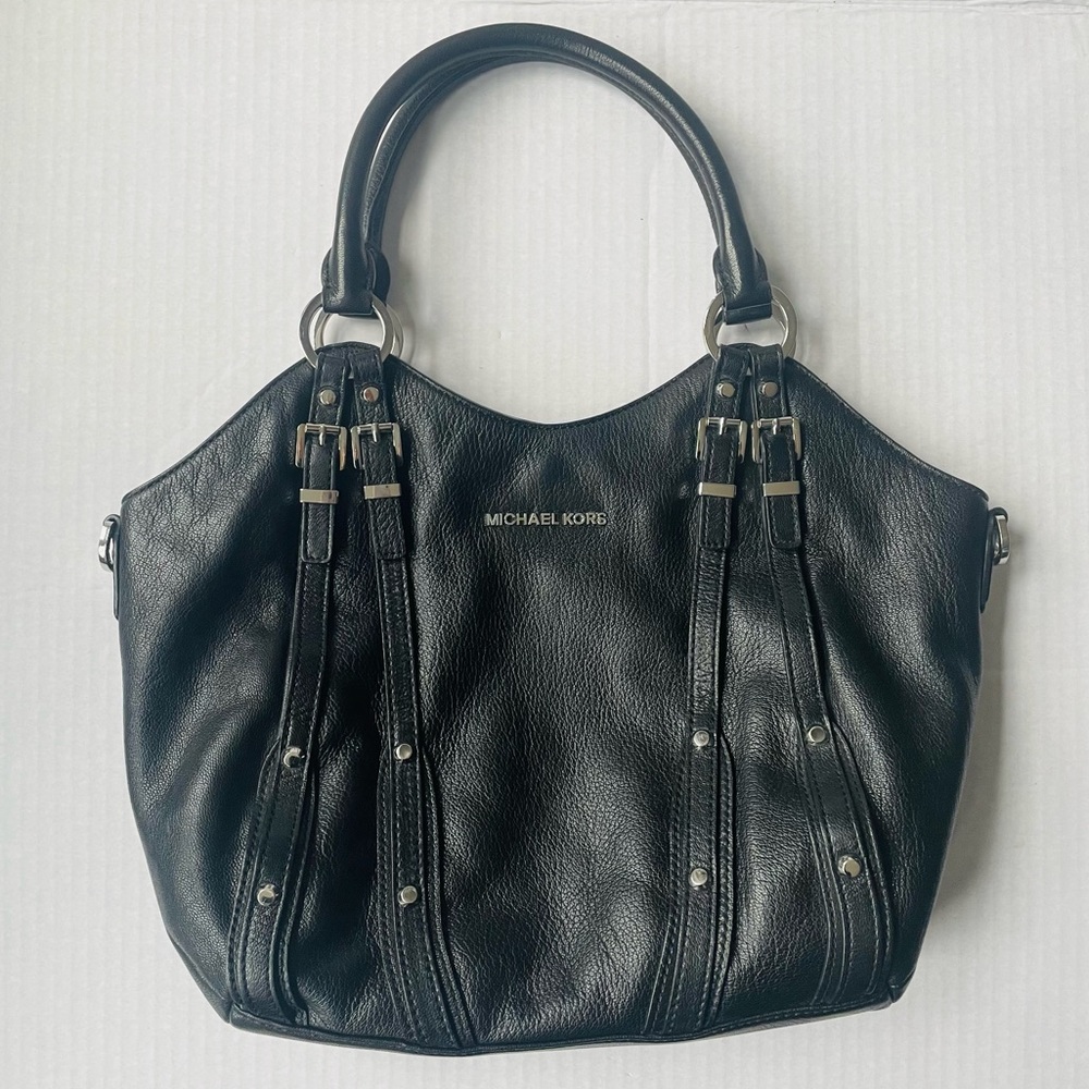 Michael Kors AV-1305 Leather Handbag - Picture 5 of 10